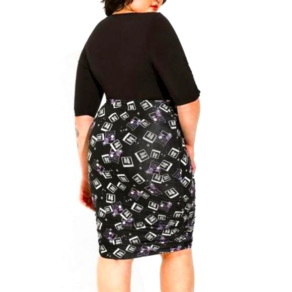 ❤️NWT VINTAGE TORRID SHEATH DRESS - BEETLEJUICE SHIRRED SUPER SOFT - HALLOWEEN - Picture 3 of 15